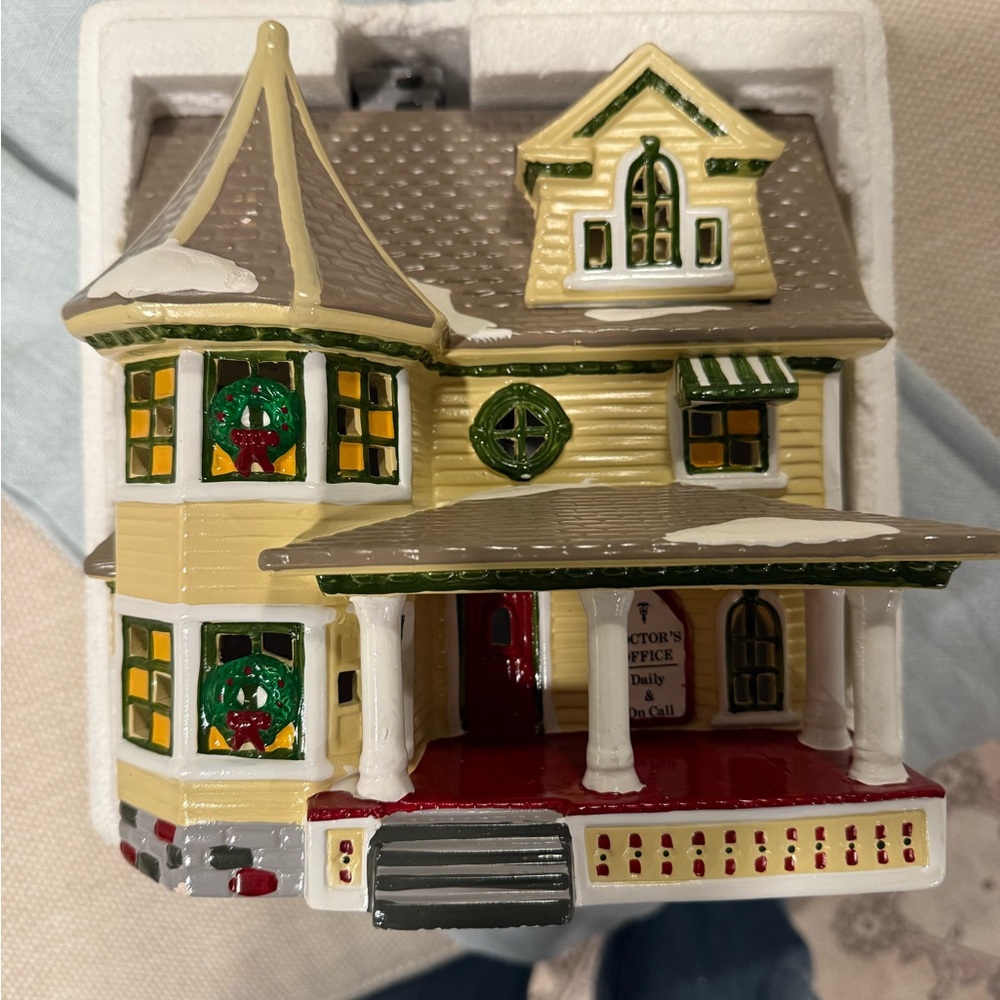 Department 56 Doctors house